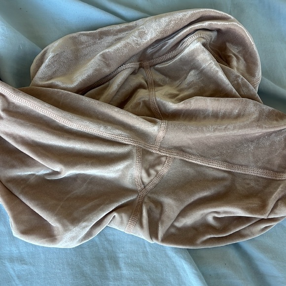 Alo Posh Velvet Baby Pink Y2K coquette leggings - Picture 11 of 13